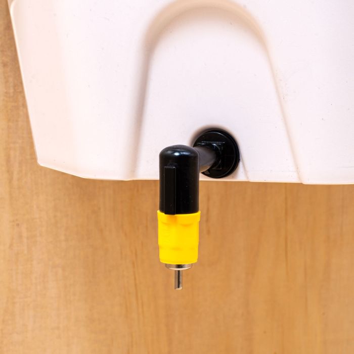 AviAqua 8L Drinker met Nippels
